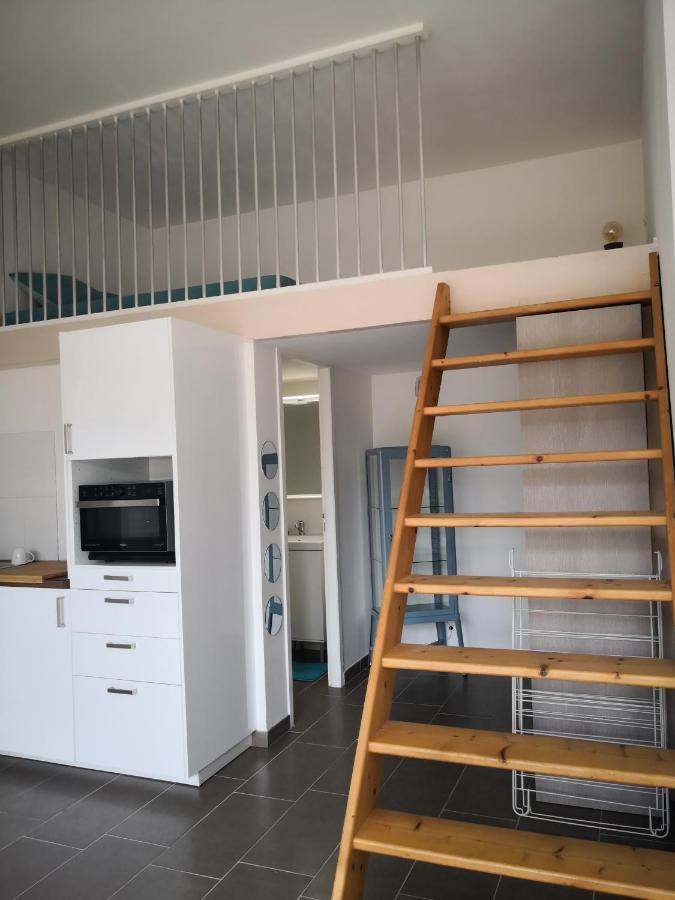 Studio En Plein Centre Ville A 8 Minutes De L'Ocean Льо Порж Екстериор снимка